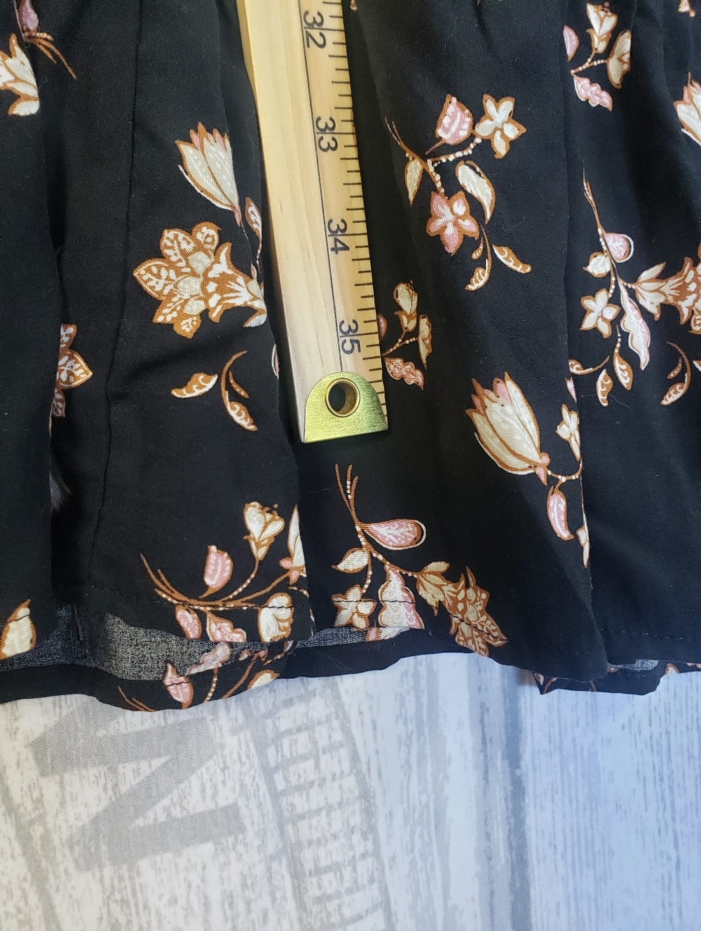 This Old Navy peasant dress Tiered skirt floral On Black Whimsigoth Boho Large - Picture 9 of 11